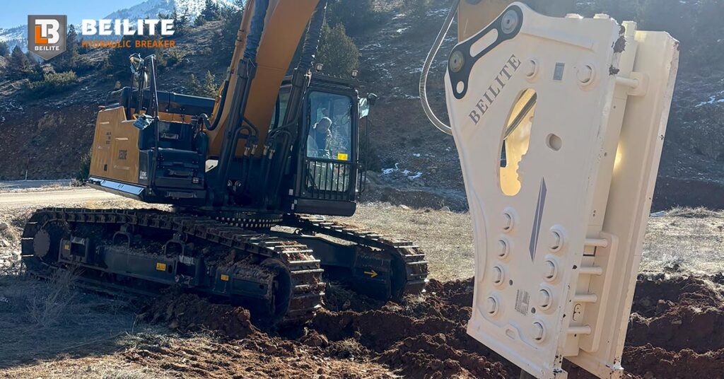 Why Hydraulic Hammers Are Essential for South African Construction and Mining?